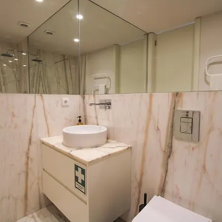 The Duque's Luxury Loule